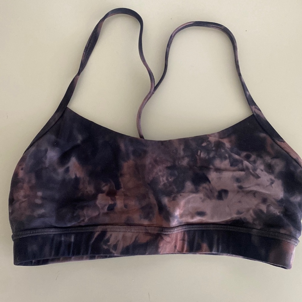 Lulu lemon flow y nulu bra in tye dye